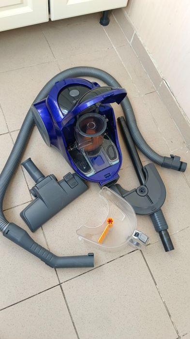 Пылесос LG kompressor 2000W