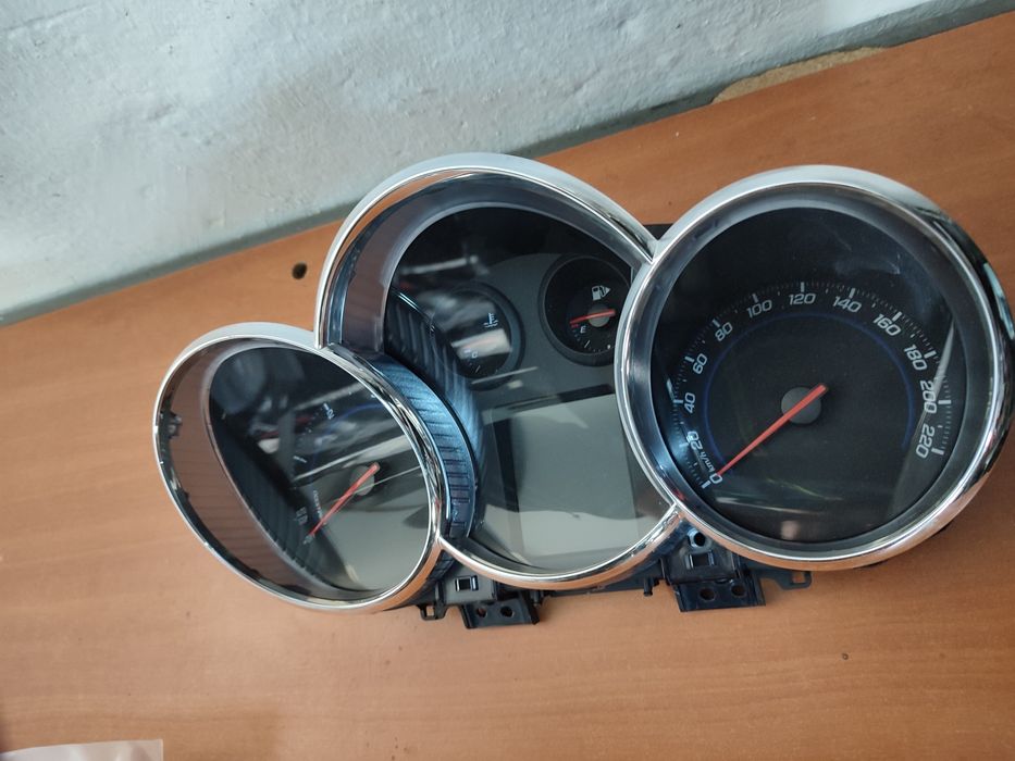 Ceas bord Chevrolet Cruze