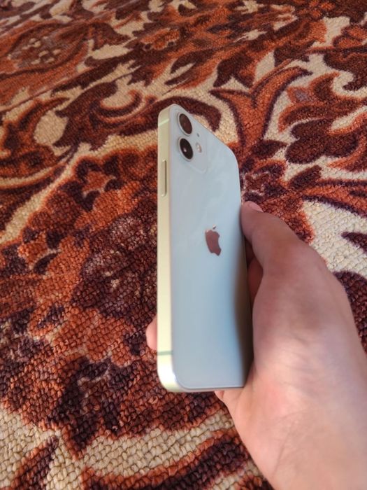 iPhone 12mini.