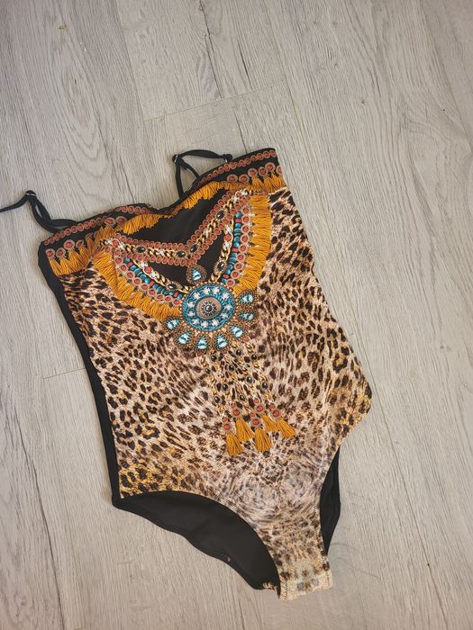 Бутиков бански с размер