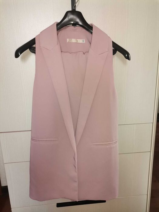 Продам костюм, платья