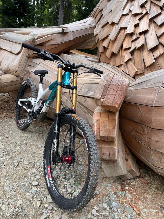 Commencal supreme v4