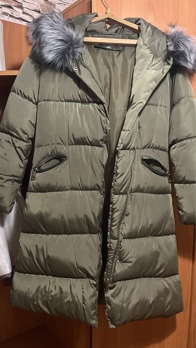 Зимний пуховик. Торг уместен.