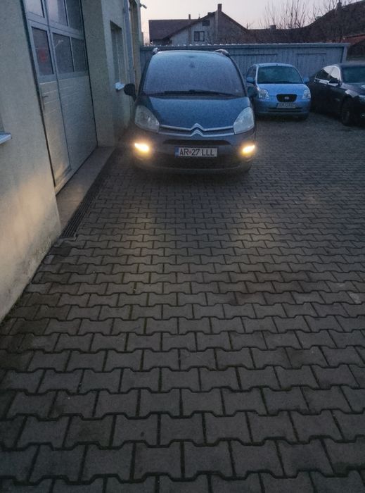 Vând Citroen C4 Grande picaso