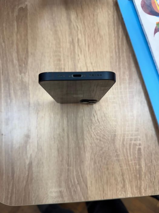 Iphone 13 90% carcasa si rama perfecta nicio sgarietura pe ecran