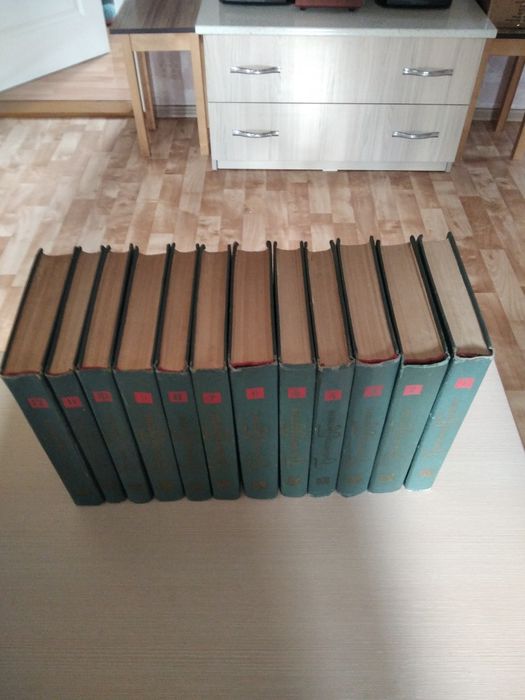 Библиотека пионера, 12 томов.