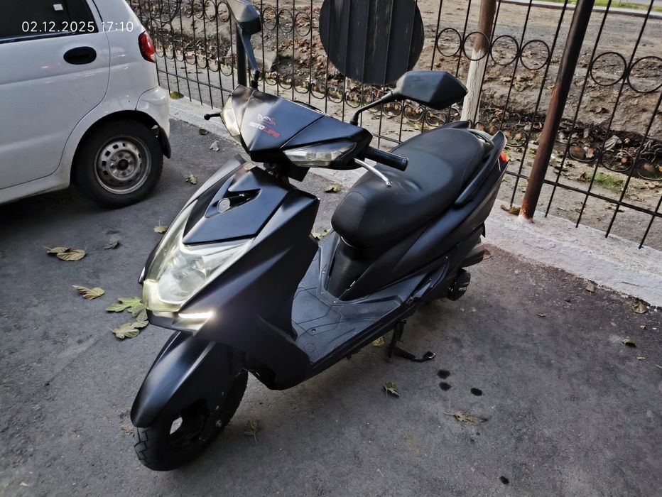 Skuter sotiladi топ