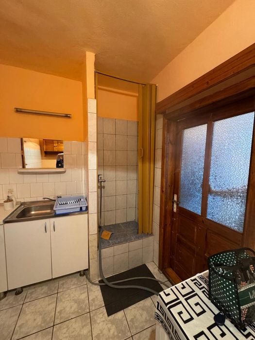 Proprietar închiriez garsonieră