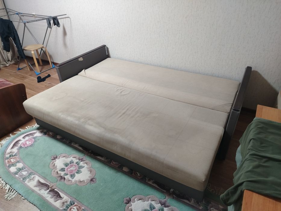 Продам диван б/у
