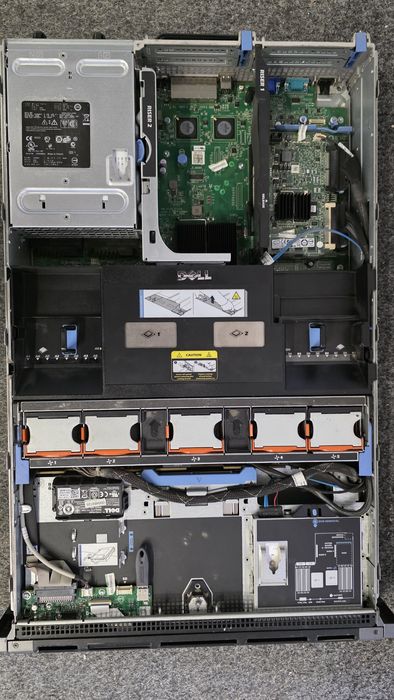 Server DELL E02S