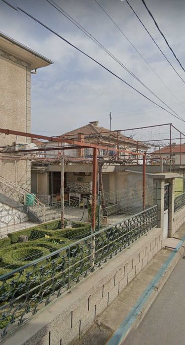 Продава се Етаж от къща в Стара Загора, Кольо Ганчев - 160 кв.м за 738 €/кв.м - Снимка #2