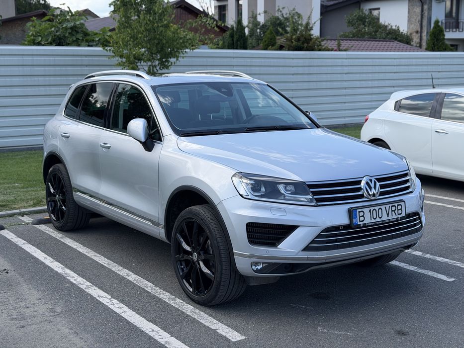 Volkswagen Touareg 3.0 TDI 262 CP 2015 Bi-Xenon Distronic Lane asist Side asist