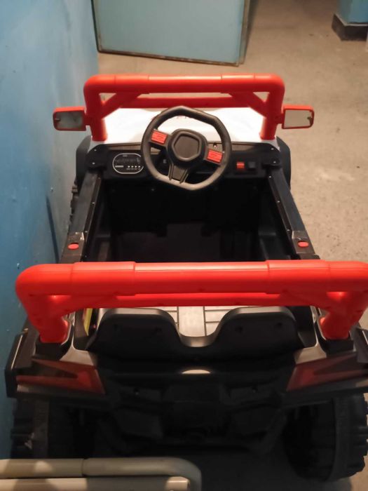 Джип акумулаторен 12V с родителски контрол SUPER Бял