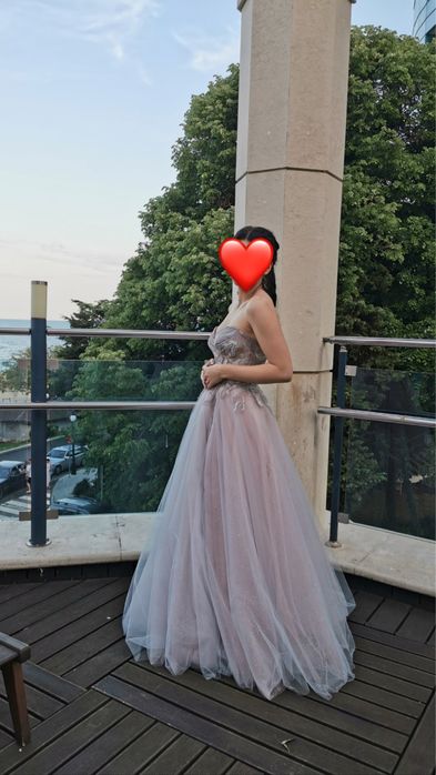 Бална рокля