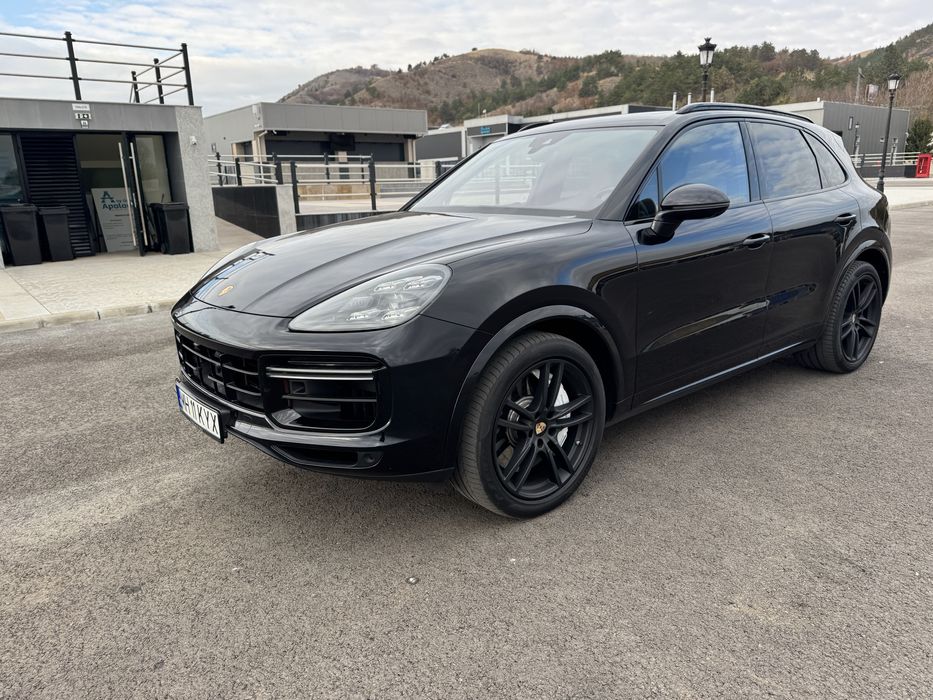 Porsche Cayenne Turbo 2018 549 cp top fara schimburi