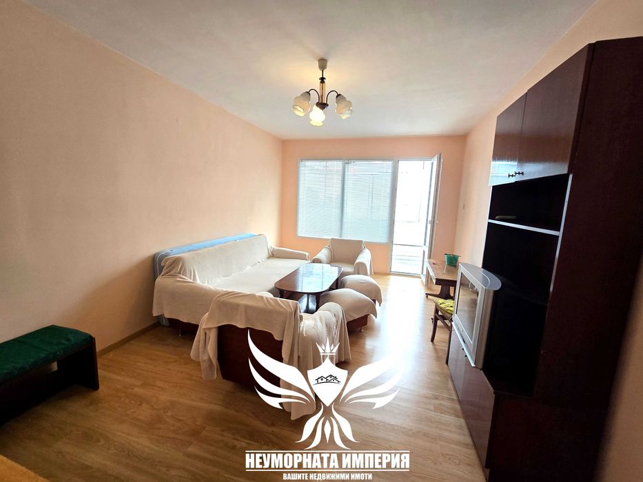 Продавам тристаен апартамент с площ от 62кв.м. на  8 етаж в гр.Асеновград кв.Запад