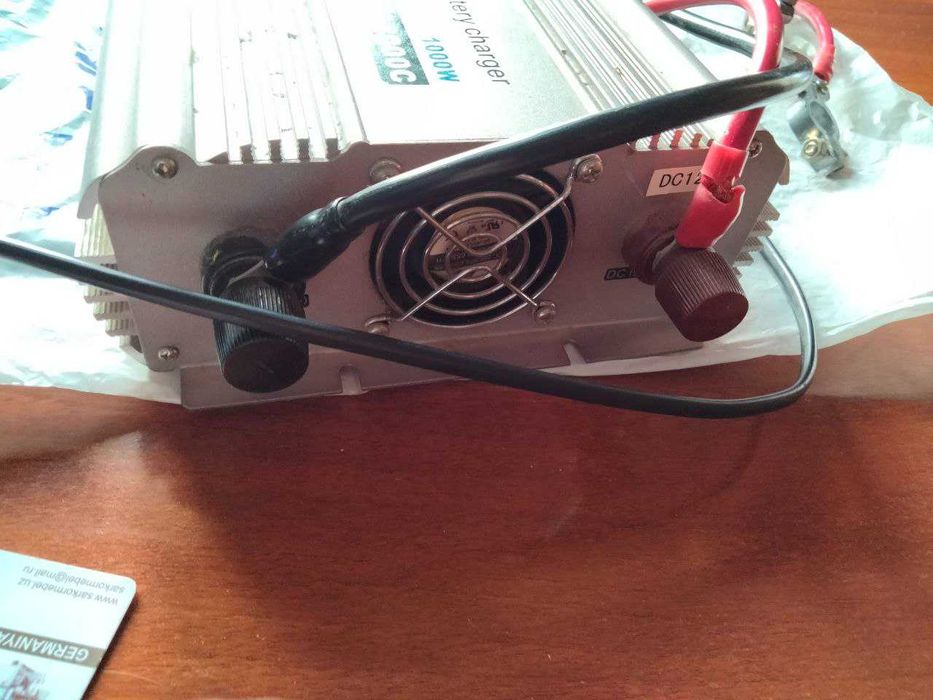 Преобразователь напряжения зарядное устройство напряжения 12В на 220В