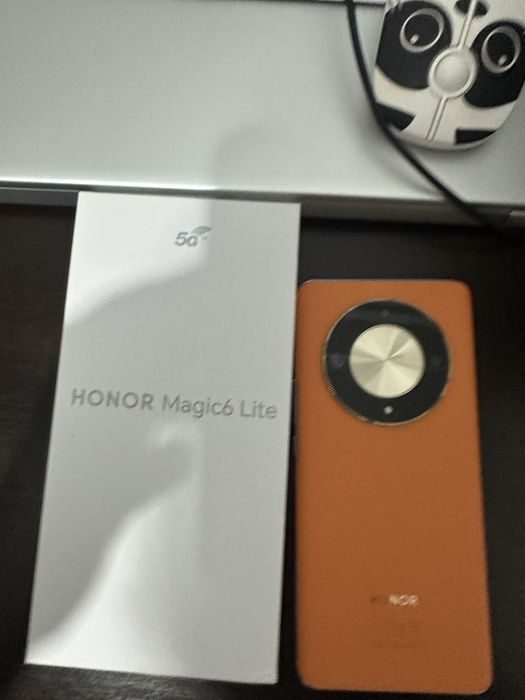 Vand telefon Honor Magic6 Lite 5G