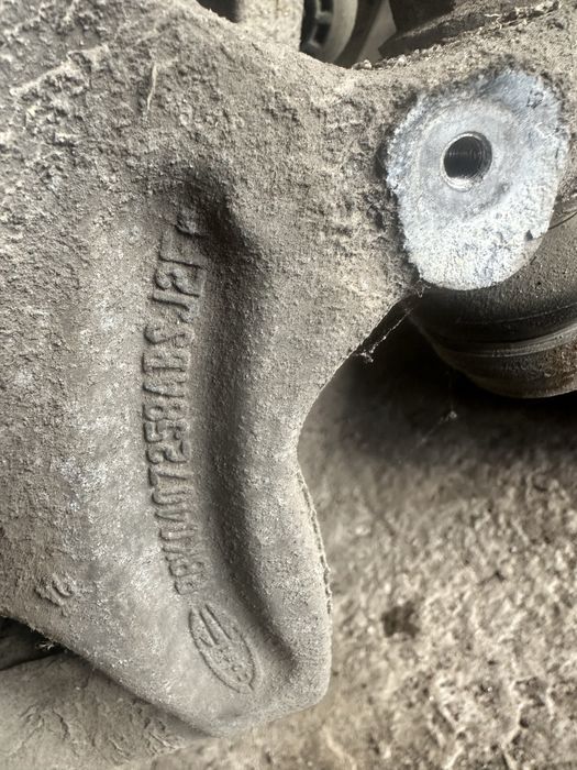 Шенкел ауди а4 а5 а6 Audi R8K0407258ABSJ2Fr