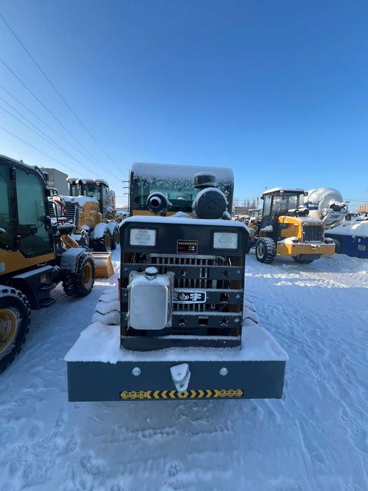 мини погрузчик Rong Yu 938