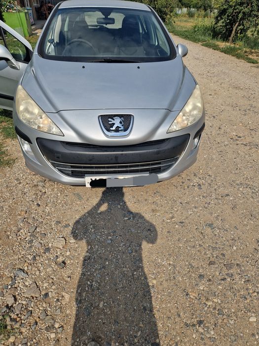 Dezmembrez Peugeot 308