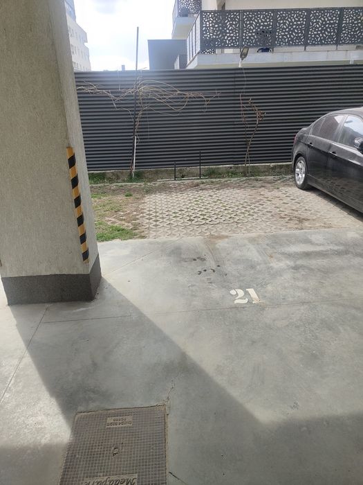 Inchiriez loc de parcare pret 300 lei / luna