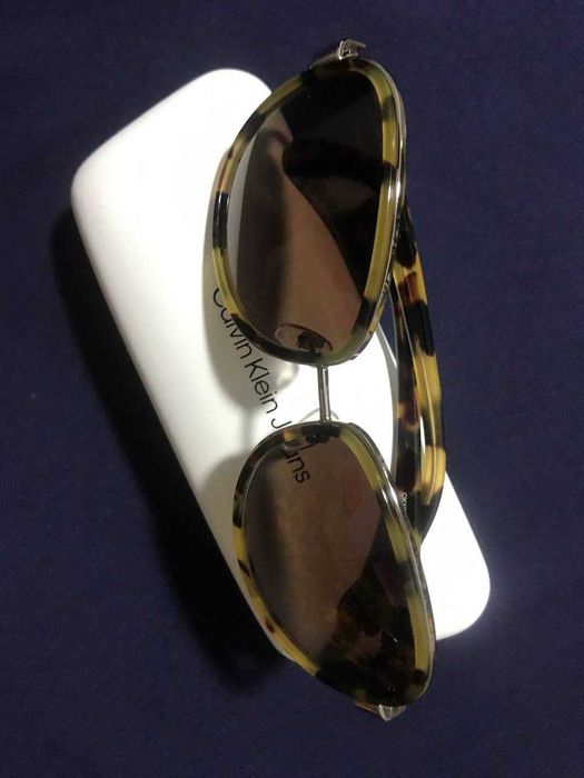 CALVIN KLEIN. Изысканные женские очки-бабочка