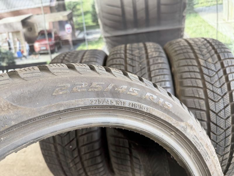 225/45/18 255/40/18 PIRELLI RunFlat 4бр