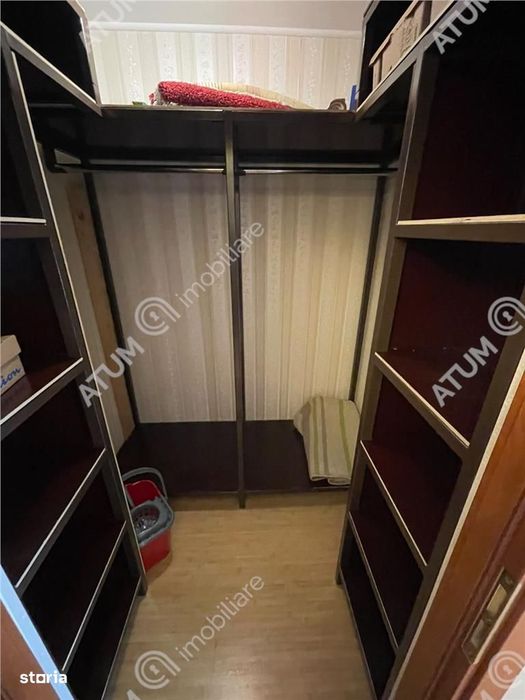 Apartament cu 3 camere balcon loc parcare zona Ciresica din Sibiu