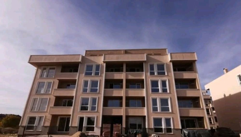 Продава се Тристаен апартамент в Пловдив, Южен - 115 кв.м за 554 €/кв.м - Снимка #2