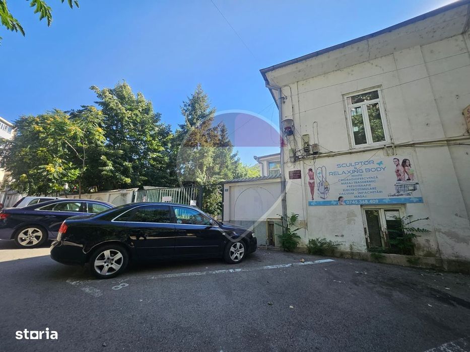 Casă / Vilă cu teren de inchiriat Km 0 langa Primarie