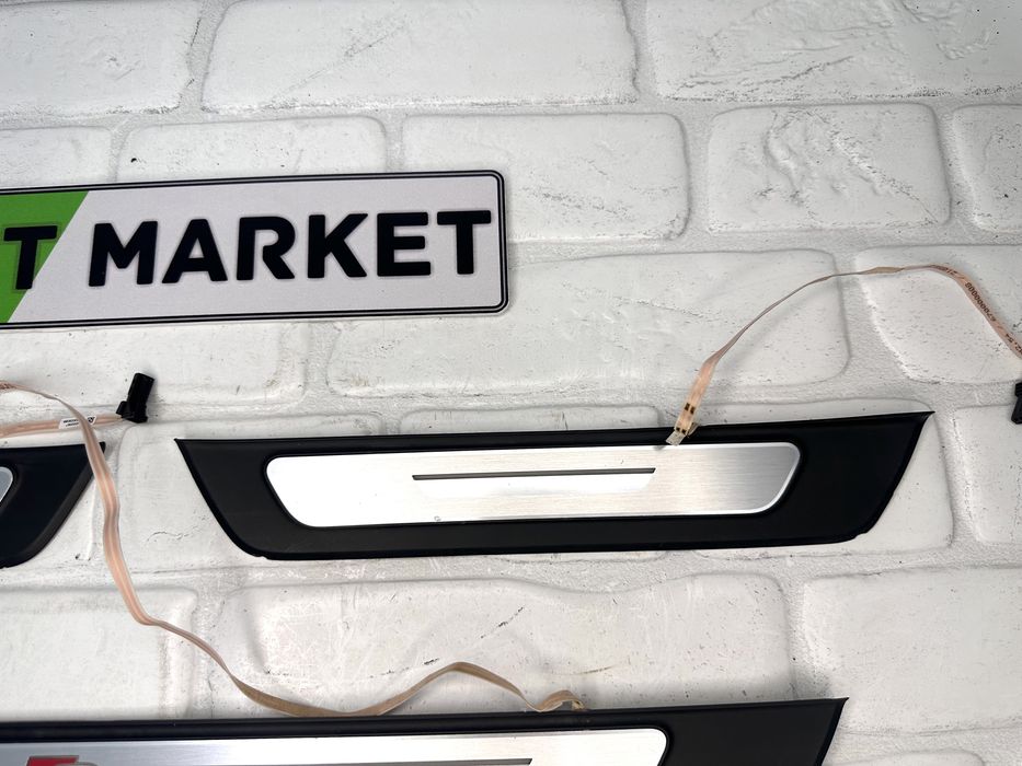 Лайсни прагове AUDI A7 S7 C8 Подсветка