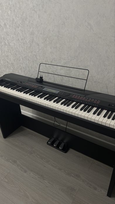 Продам цифровое пианино