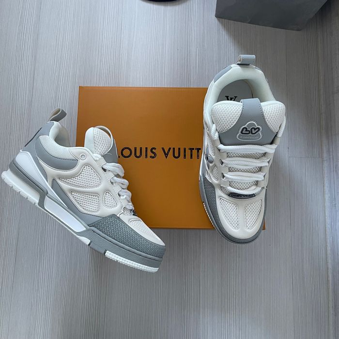 Louis Vuitton Skates Gri Mărimea 43