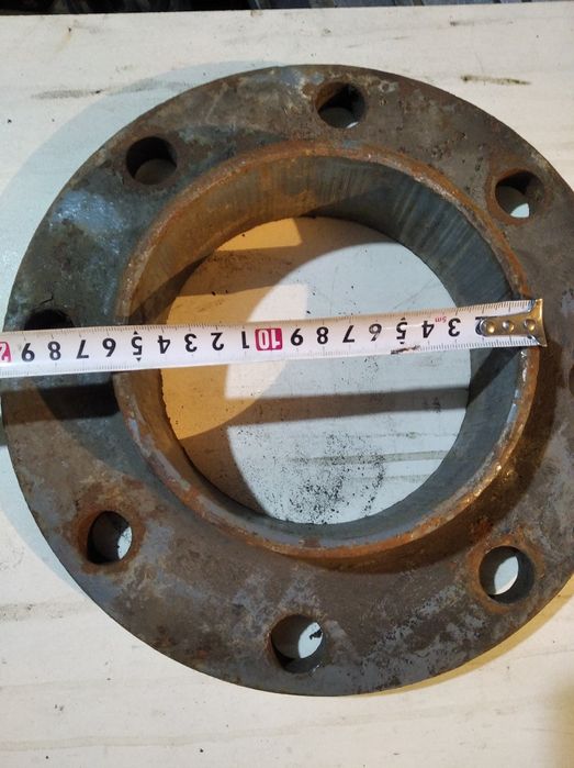 Продам фланец 150
