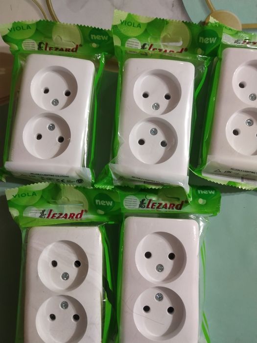 Продам розетки двойная