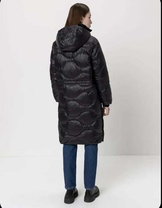 Продам куртка H&M