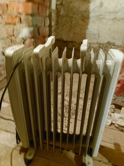 Продам  масляный радиатор
