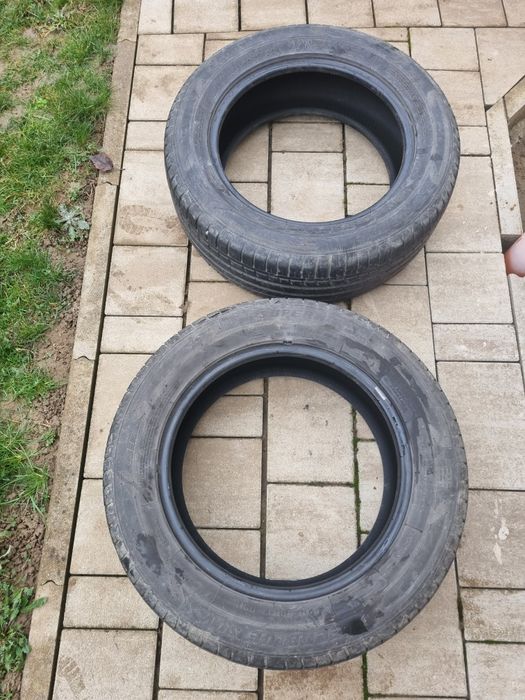 Vand 2 x anvelope vara