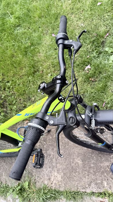 Bicicleta model  Rockrider  26’’ ST100 RR Yellow XS