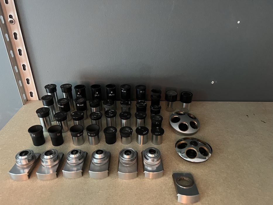 Lot de 40 oculare si obiective + suport obiective prntru microscop IOR