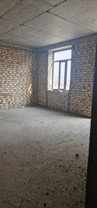 Новостройка квартира сотилади. Янгиҳаёт тумани, 4-Этаж 41 метр квадрат