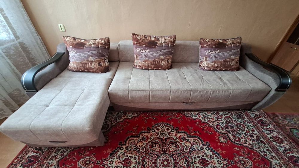 Продам угловой диван