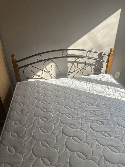 Продам Кровать