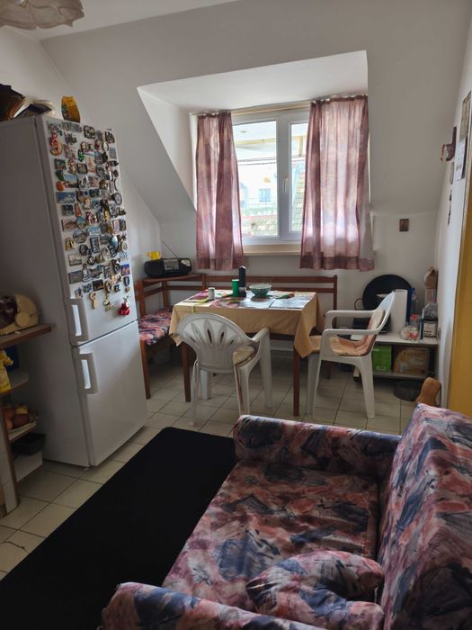 Продавам 4 стаен апартамент