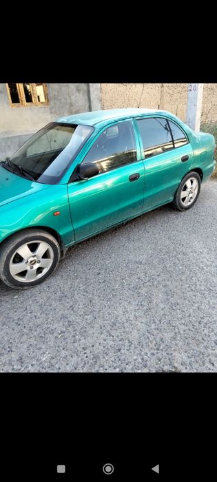 Xunday aksent sotiladi 1995 yil