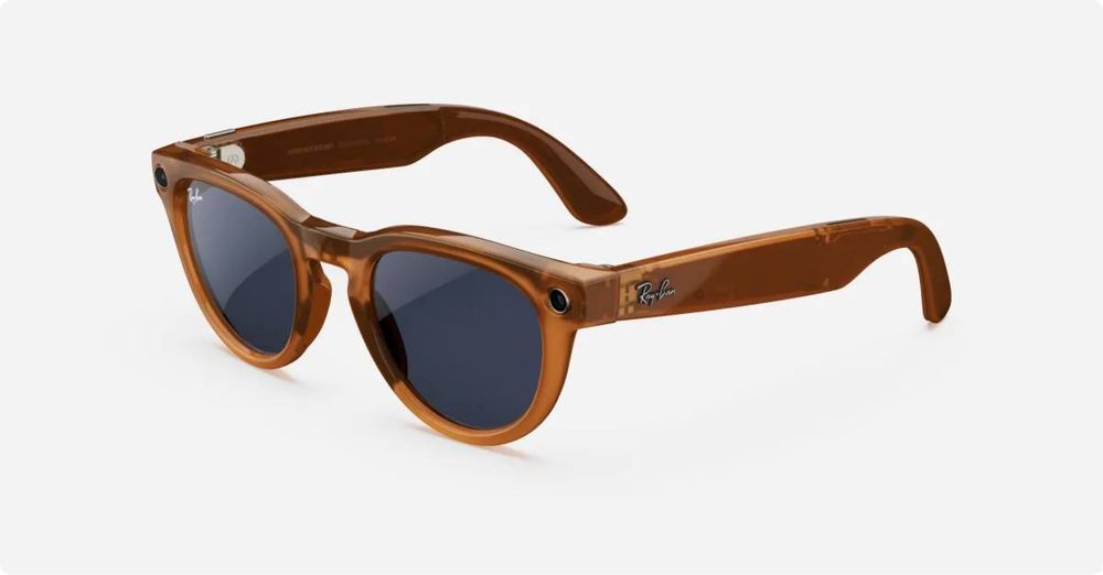 Ray-Ban Meta Headliner Transitions
