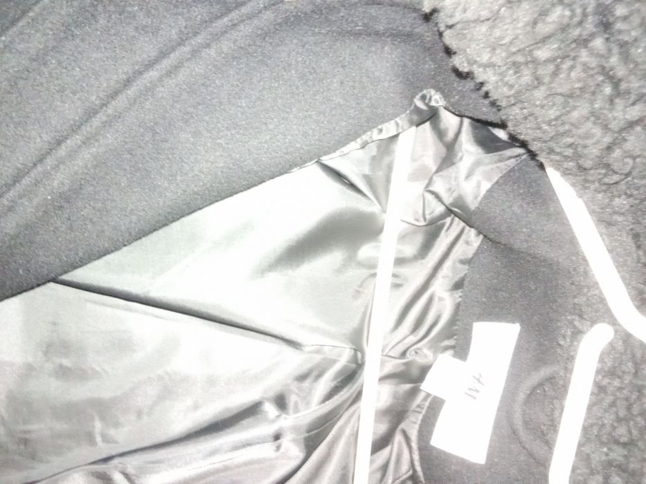 Vând Geaca/haină H & M stofa neagra