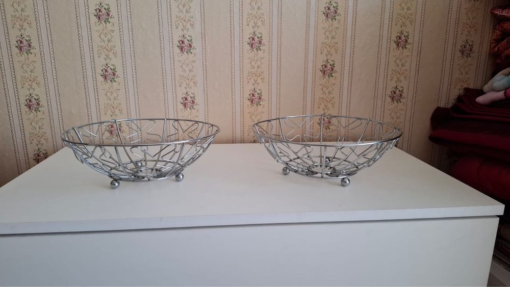 Вазы и фруктовницы