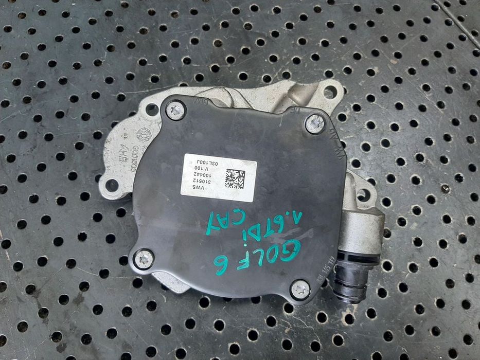 pompa vacuum  vw golf 5 6 skoda octavia 2 seat leon audi a3 1.6 tdi cay 03l100j